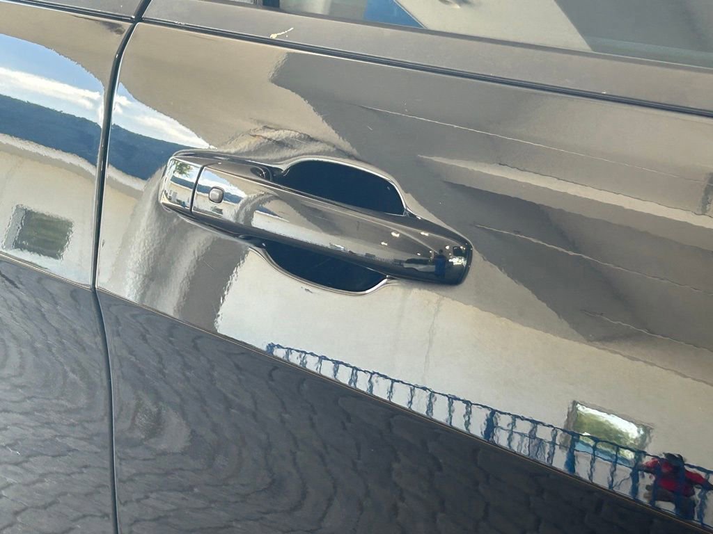 Used 2019 Jeep Grand Cherokee Laredo image 18