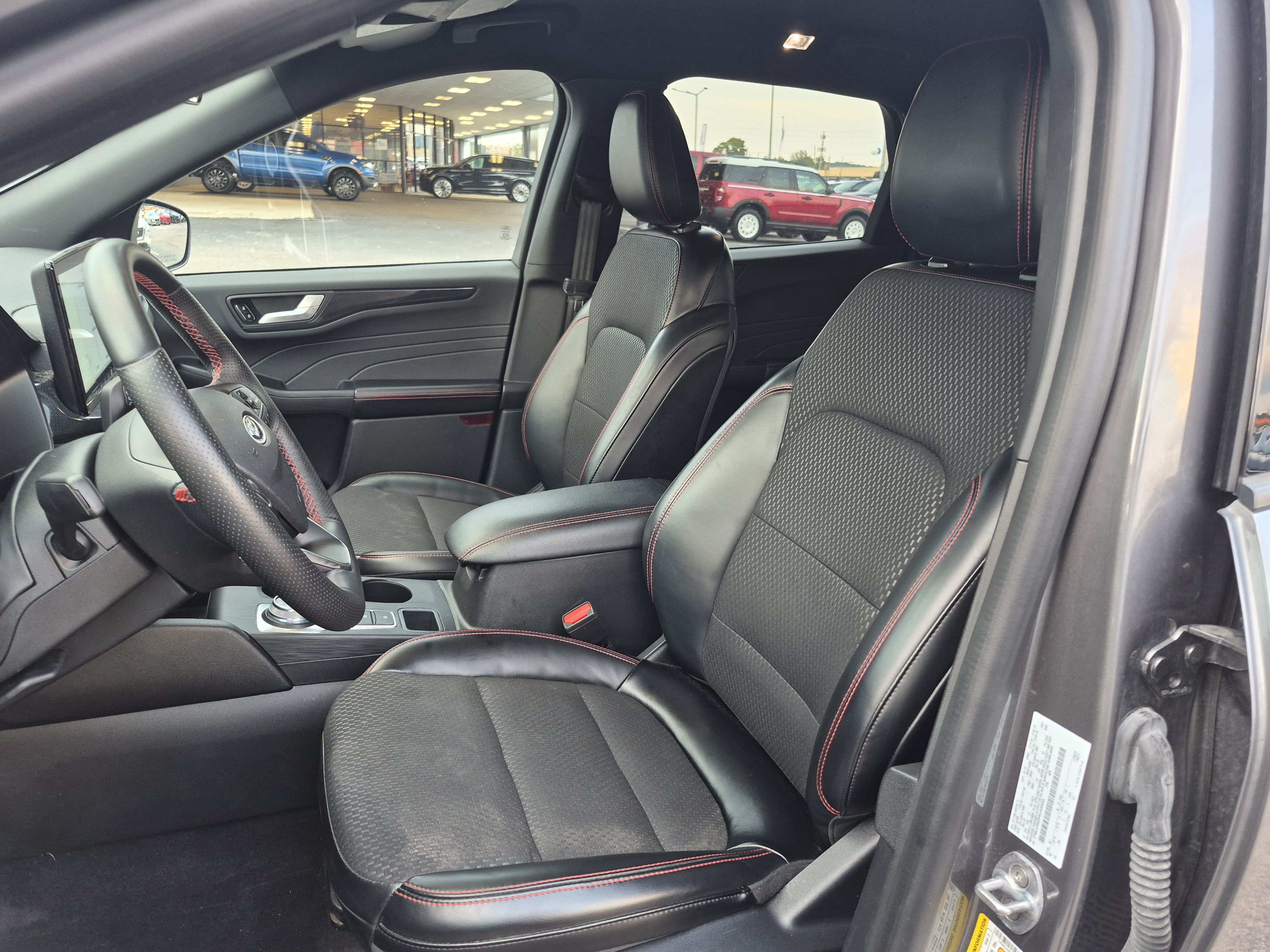 Certified 2024 Ford Escape ST-Line Select w/ Tech Pack #1 AWD/4WD image 11