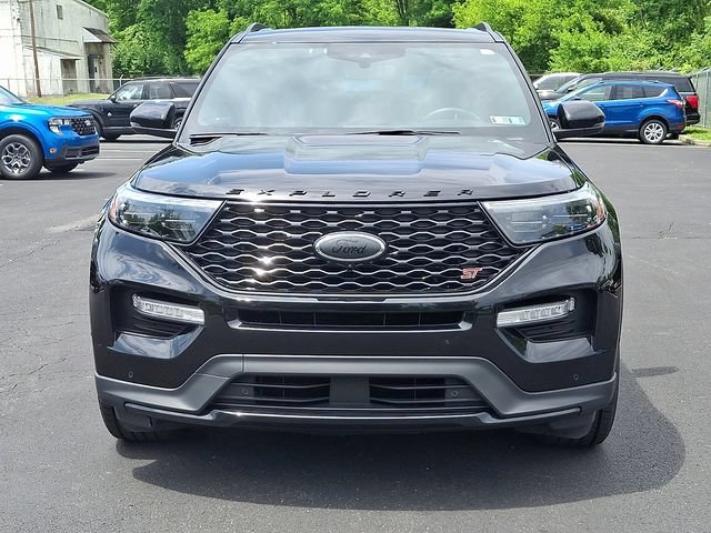 Certified 2022 Ford Explorer ST w/ Equipment Group 401A AWD/4WD image 3