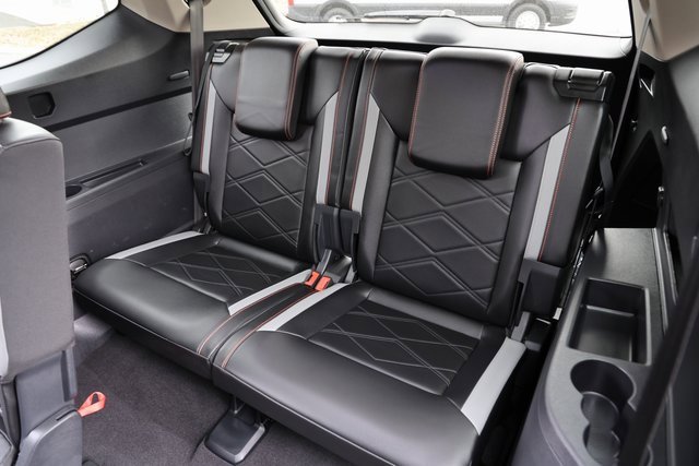 Used 2024 Volkswagen Atlas Peak Edition SEL image 22