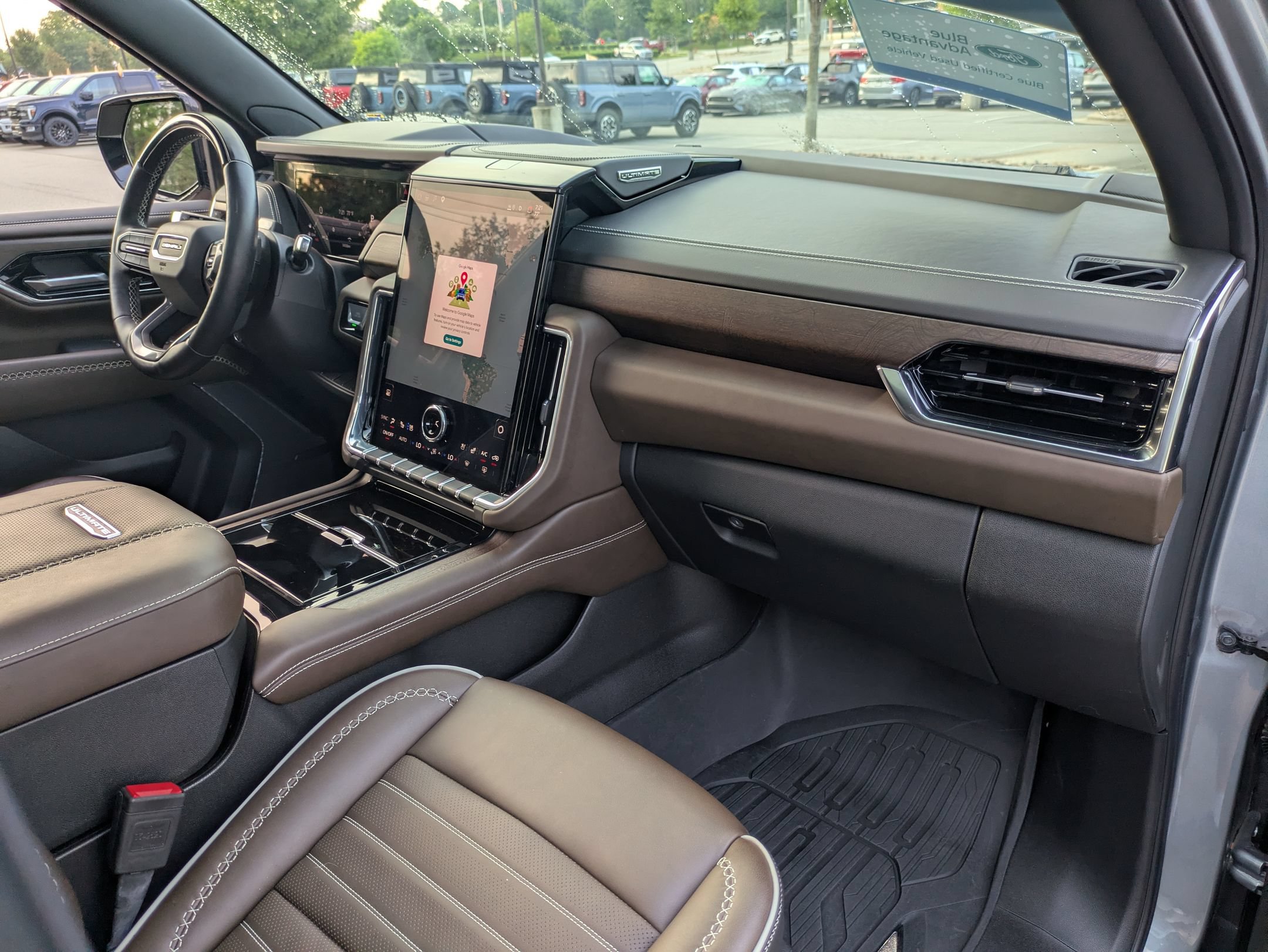 Used 2025 GMC Yukon Denali Ultimate AWD/4WD image 39