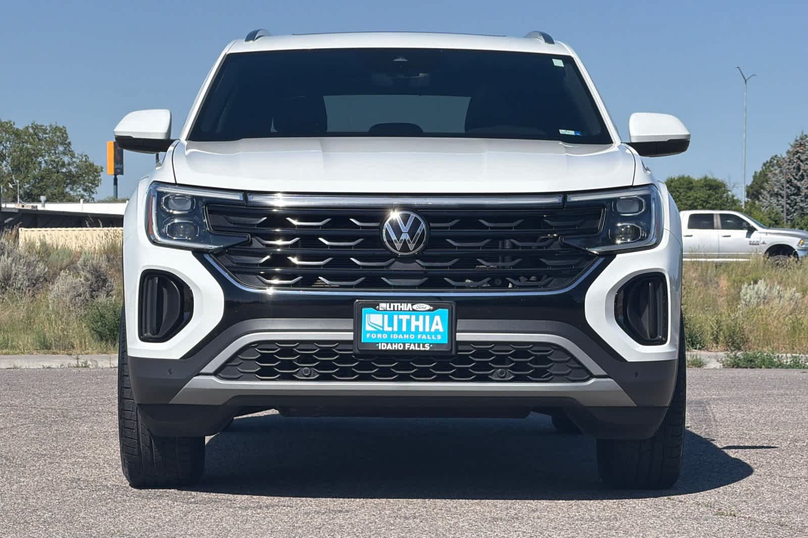 Used 2024 Volkswagen Atlas Cross Sport SE w/ Panoramic Sunroof Package AWD/4WD image 10