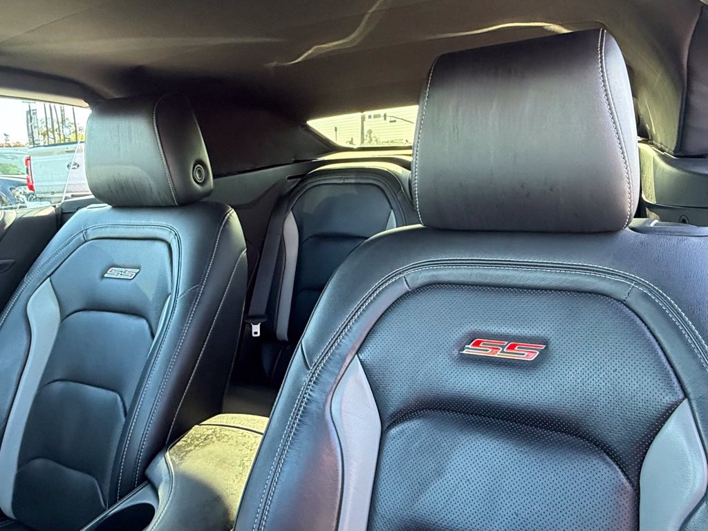 Used 2021 Chevrolet Camaro SS RWD image 19
