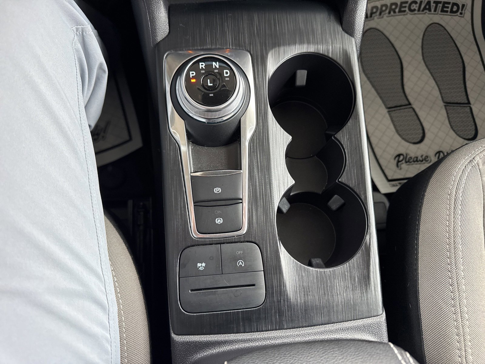 Certified 2022 Ford Escape SE w/ SE Sport Appearance Package image 29