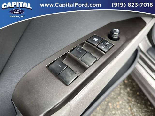 Used 2023 Toyota Camry SE image 20