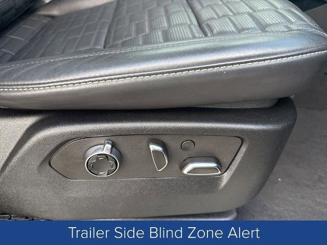 Used 2023 Cadillac Escalade Premium Luxury Platinum image 36