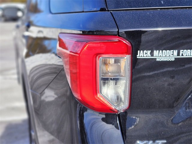 Certified 2023 Ford Explorer XLT w/ Equipment Group 202A image 9
