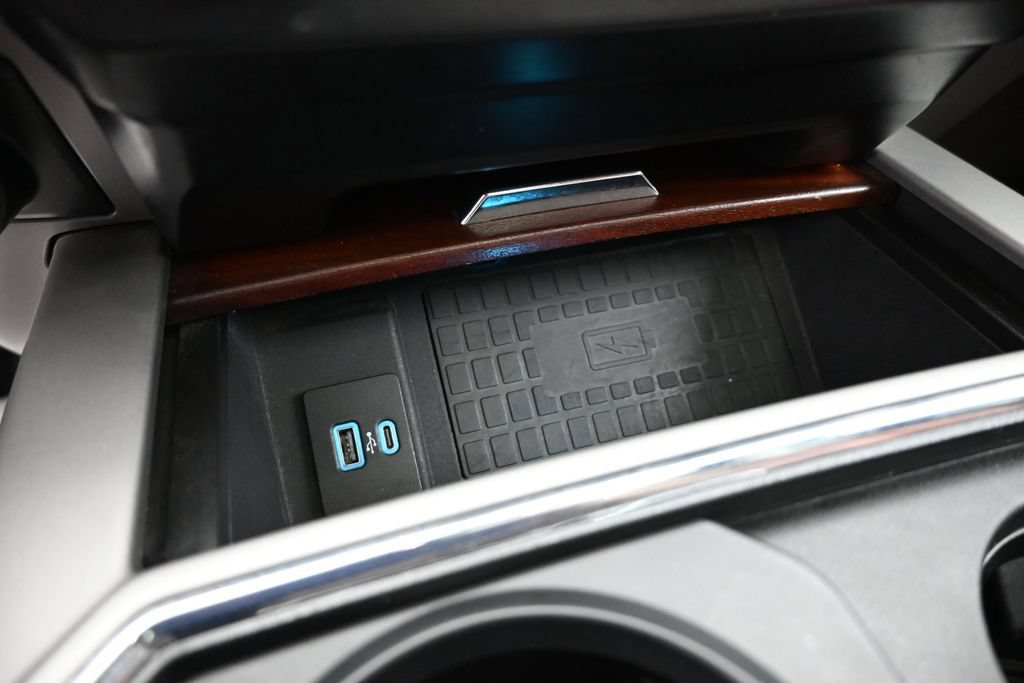 Certified 2022 Ford F450 King Ranch w/ King Ranch Ultimate Package AWD/4WD image 18