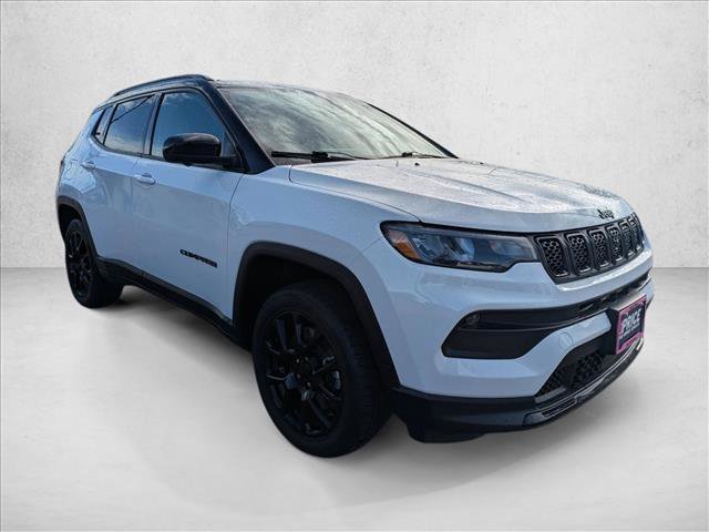 Used 2023 Jeep Compass Latitude w/ Sun and Sound Group AWD/4WD video 3