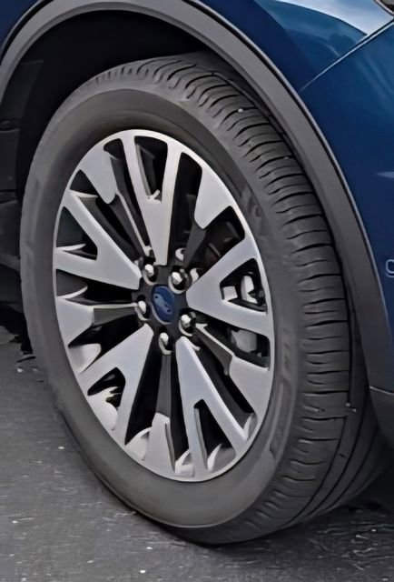 Certified 2020 Ford Escape Titanium AWD/4WD image 42