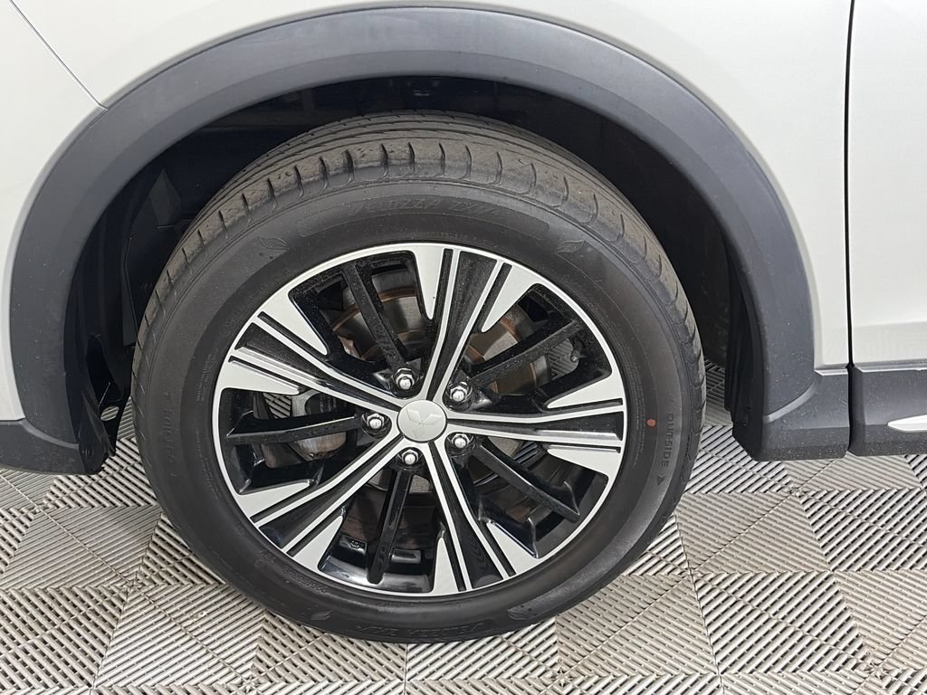 Used 2019 Mitsubishi Eclipse Cross SEL AWD/4WD image 8
