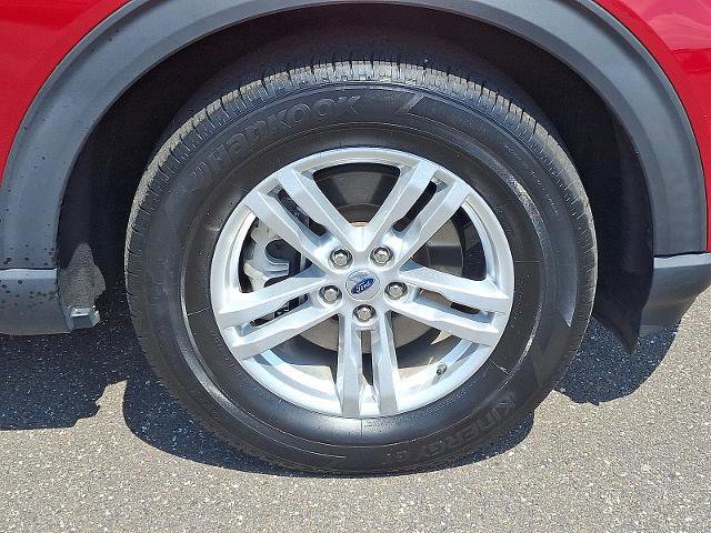 Certified 2022 Ford Explorer XLT w/ Equipment Group 202A image 8