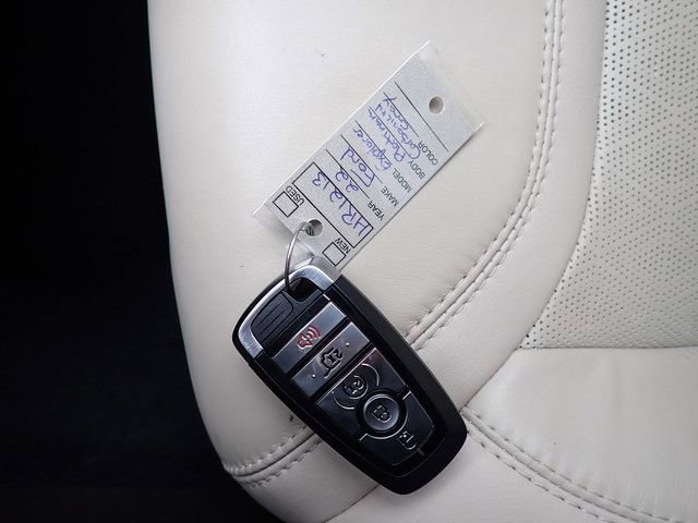 Certified 2022 Ford Explorer Platinum w/ Technology Package AWD/4WD image 31