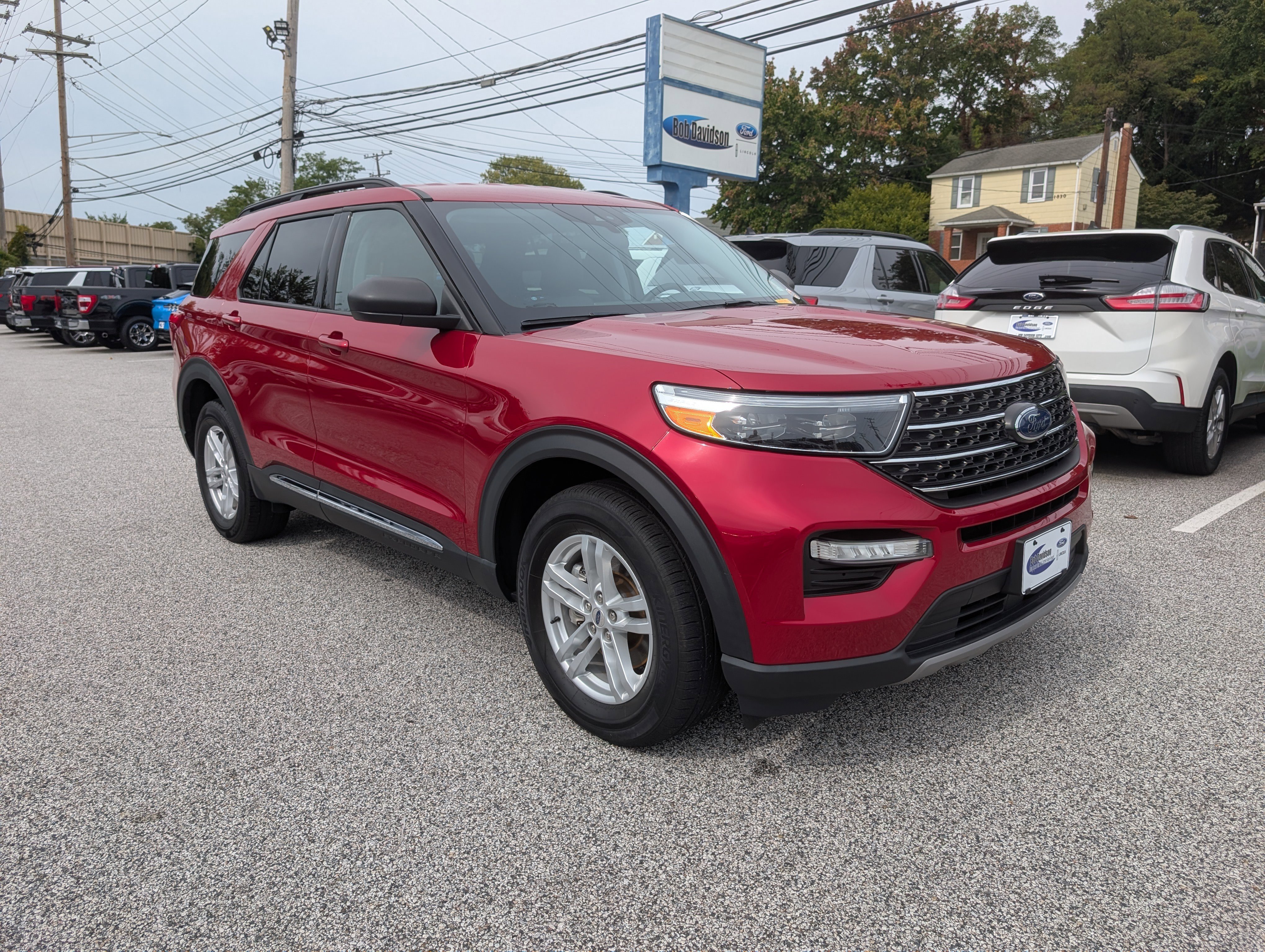 Certified 2022 Ford Explorer XLT w/ Equipment Group 202A image 9