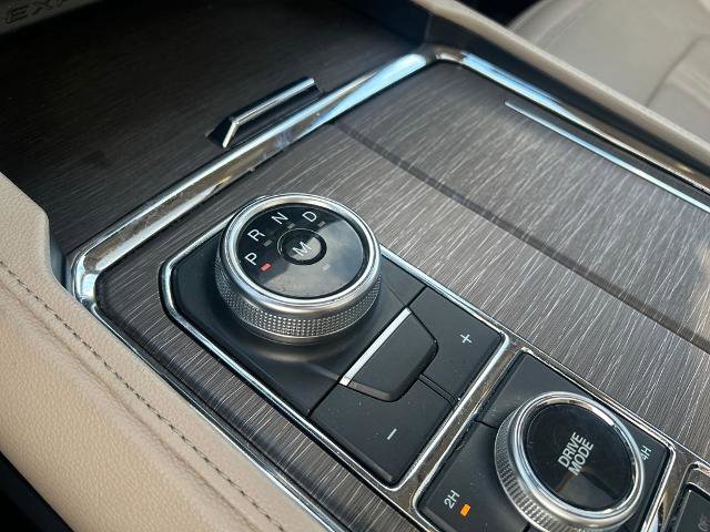 Certified 2024 Ford Expedition Limited image 31