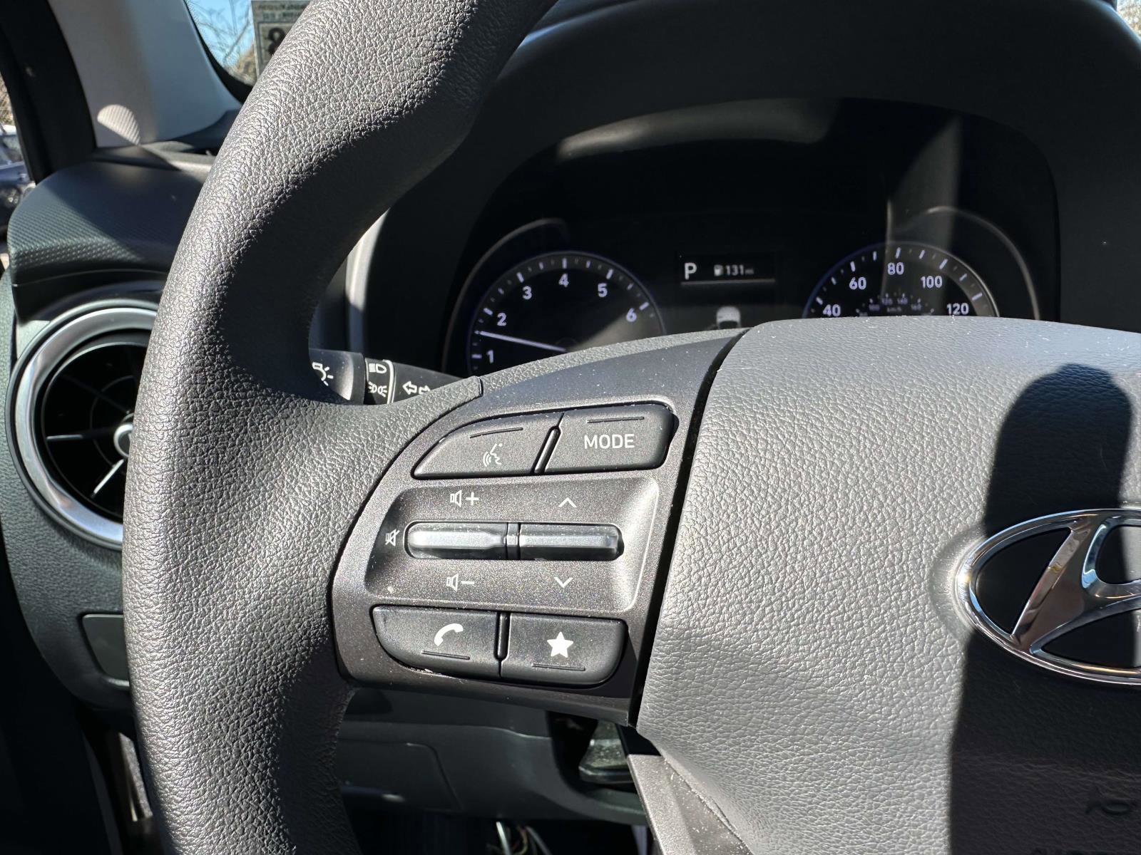 Used 2023 Hyundai Kona SEL image 31