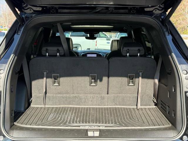 Used 2023 Chevrolet Traverse Premier AWD/4WD image 16