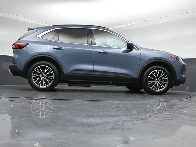 Certified 2026 Ford Escape SE FWD image 44