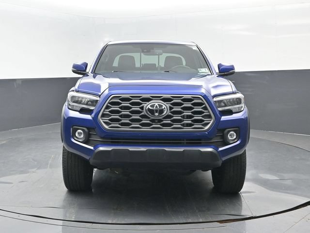 Used 2022 Toyota Tacoma TRD Off-Road w/ TRD Premium Off Road Package AWD/4WD image 25