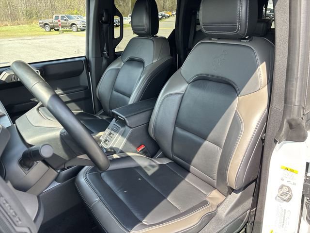 Certified 2025 Ford Bronco Outer Banks AWD/4WD image 13