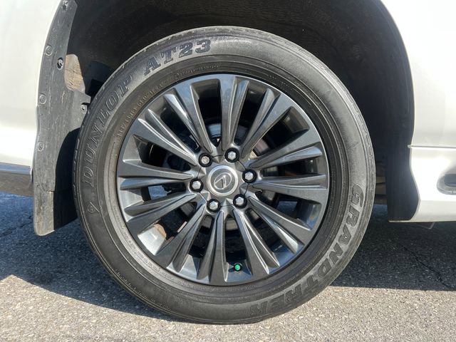 Used 2022 Lexus GX 460 Luxury w/ Sport Design Package AWD/4WD image 15