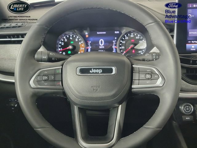 Used 2023 Jeep Compass Latitude image 25