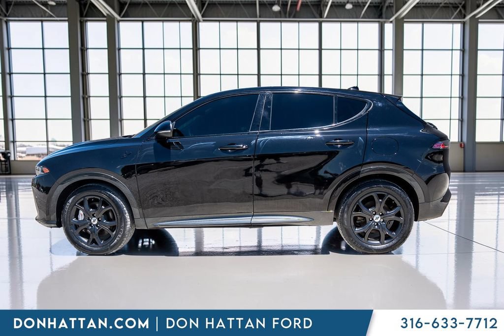 Used 2024 Dodge Hornet R/T Plus w/ R/T Blacktop Package AWD/4WD image 2
