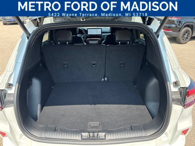 Certified 2024 Ford Escape ST-Line w/ Tech Pack #1 AWD/4WD image 39