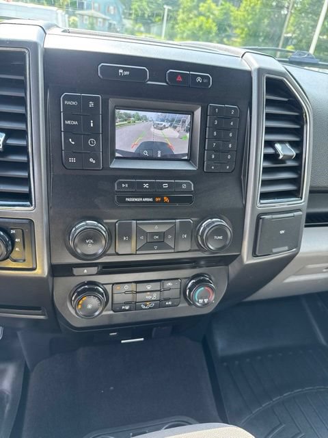 Certified 2018 Ford F150 XLT w/ Equipment Group 301A Mid AWD/4WD image 32