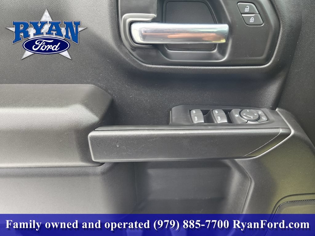 Used 2025 Chevrolet Silverado 1500 Custom RWD image 16