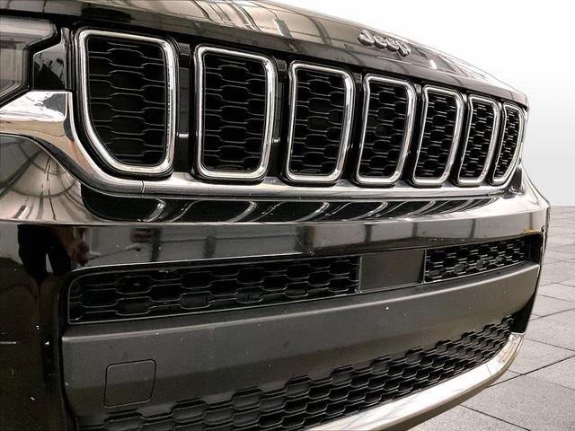 Used 2021 Jeep Grand Cherokee L Limited AWD/4WD image 30