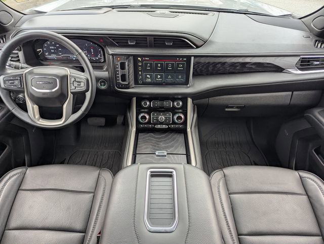 Used 2023 GMC Yukon Denali image 15