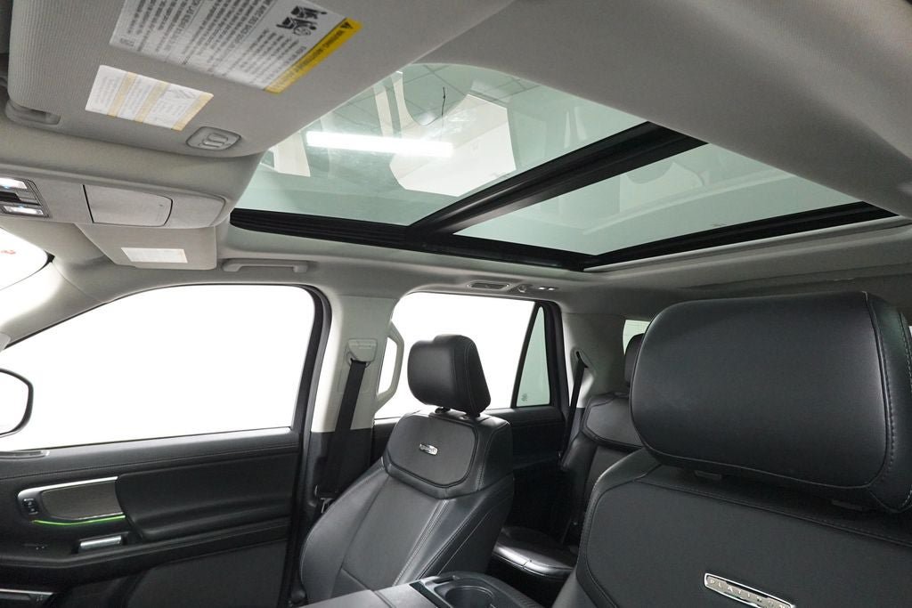 Certified 2025 Ford Expedition Platinum AWD/4WD image 26