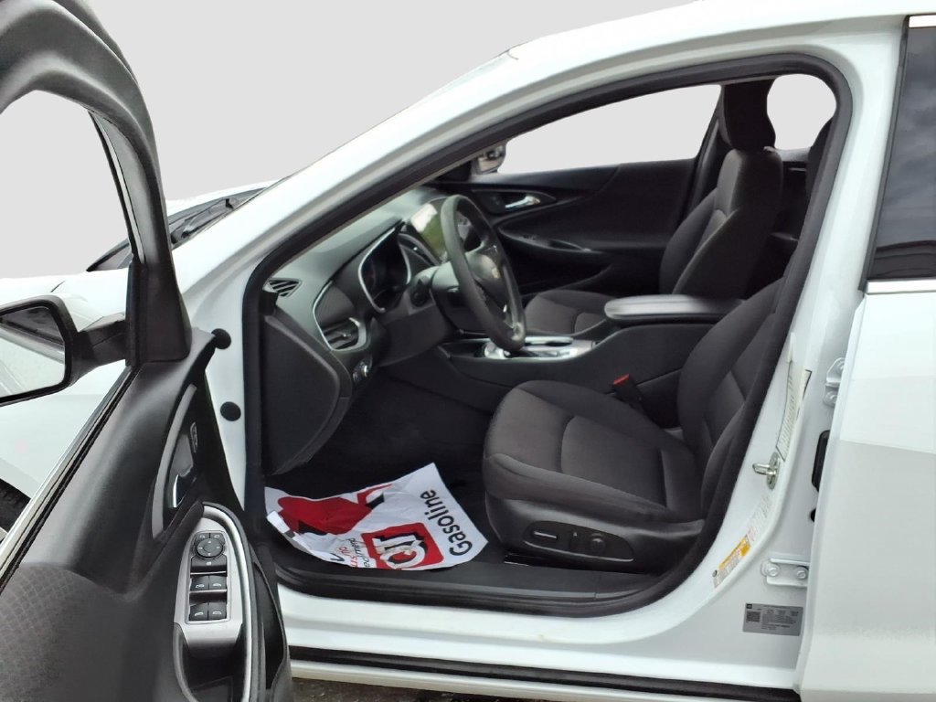 Used 2023 Chevrolet Malibu LT FWD image 26