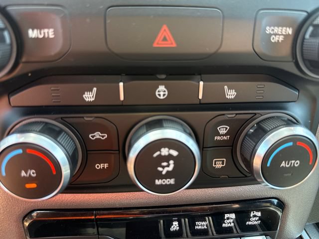 Used 2022 RAM 1500 Big Horn w/ Night Edition AWD/4WD image 30