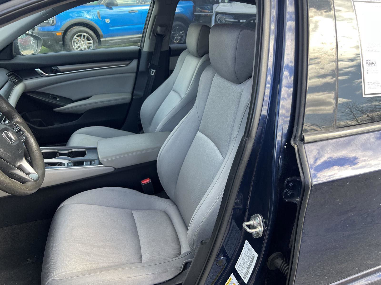 Used 2019 Honda Accord LX image 9