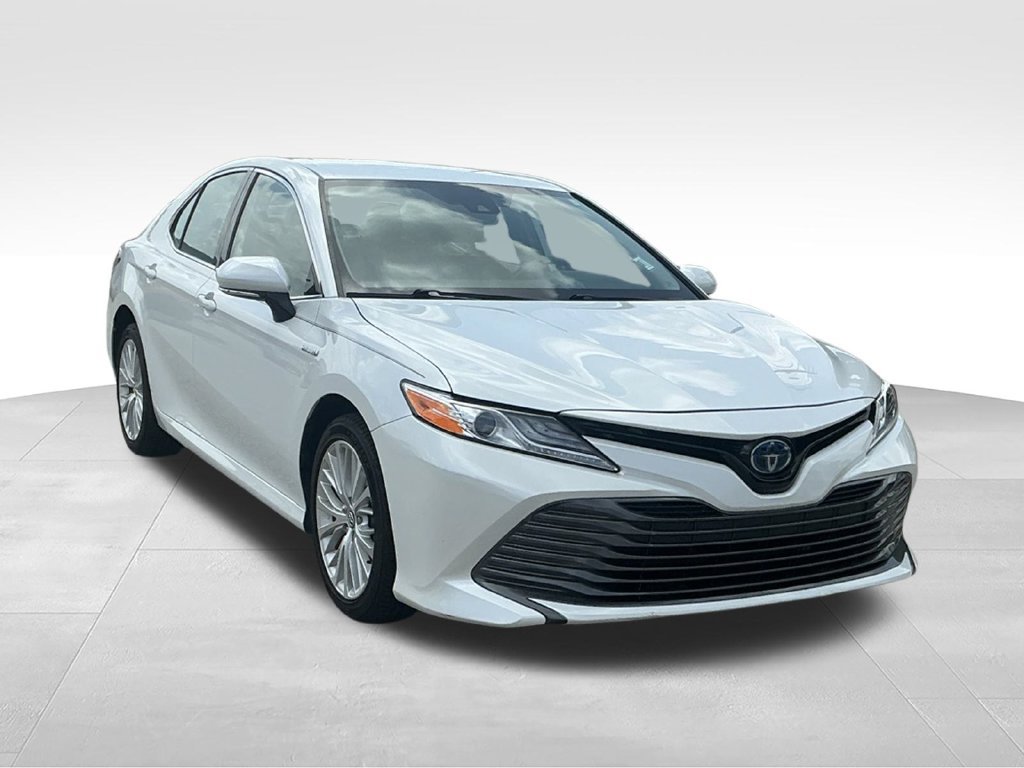 Used 2020 Toyota Camry XLE FWD image 16