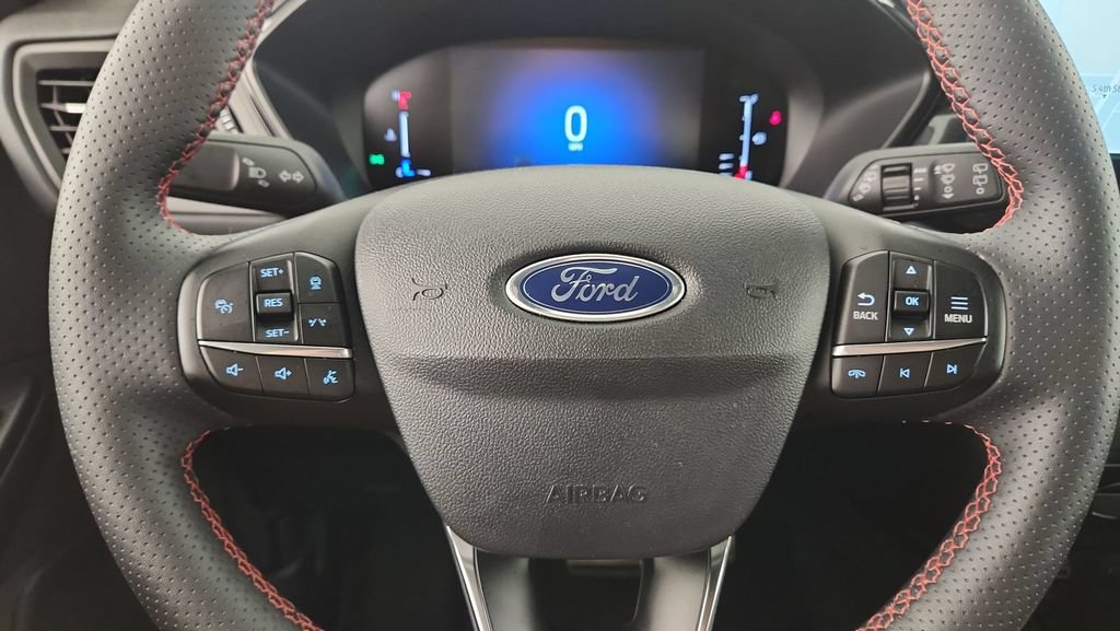 Certified 2024 Ford Escape ST-Line w/ Tech Pack #1 AWD/4WD image 13