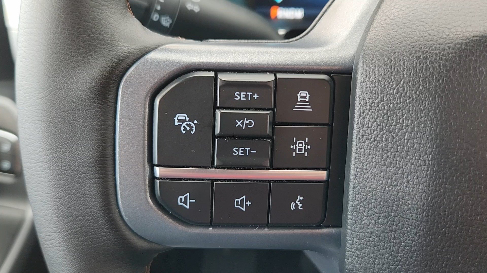 Certified 2025 Ford F150 Lariat AWD/4WD image 12
