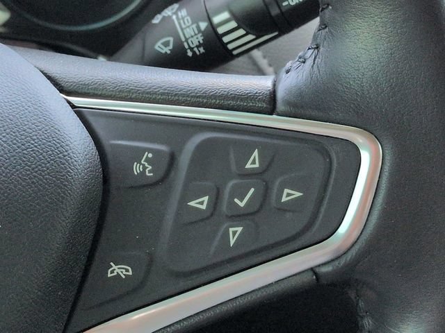 Used 2021 Chevrolet Equinox Premier FWD image 25