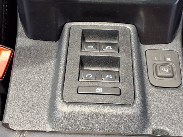 Certified 2025 Ford Bronco Badlands AWD/4WD image 17