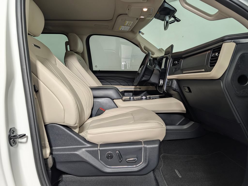 Certified 2024 Ford Expedition Max Platinum AWD/4WD image 11
