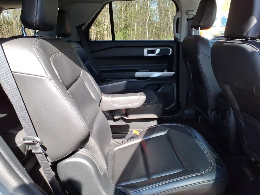 Certified 2023 Ford Explorer XLT w/ Equipment Group 202A AWD/4WD image 12