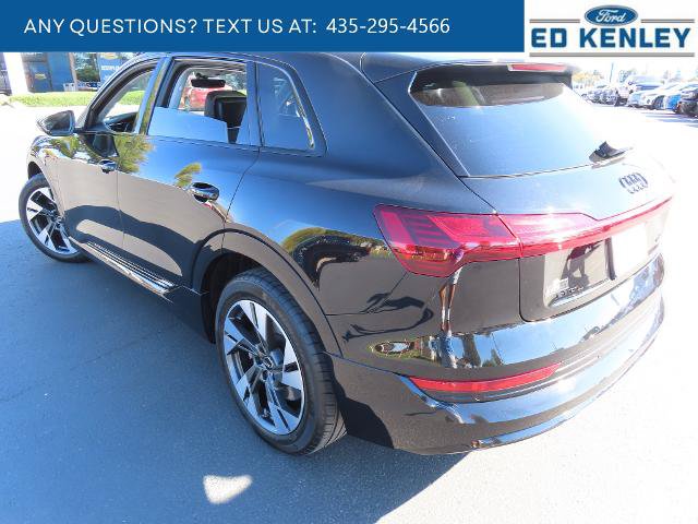Used 2022 Audi e-tron Premium AWD/4WD image 33