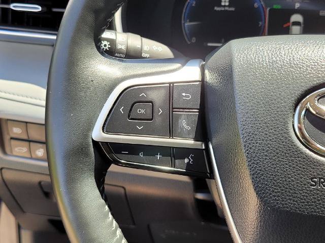 Used 2023 Toyota Highlander Limited AWD/4WD image 25