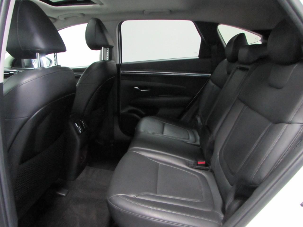 Used 2023 Hyundai Tucson SEL w/ Convenience Package AWD/4WD image 15