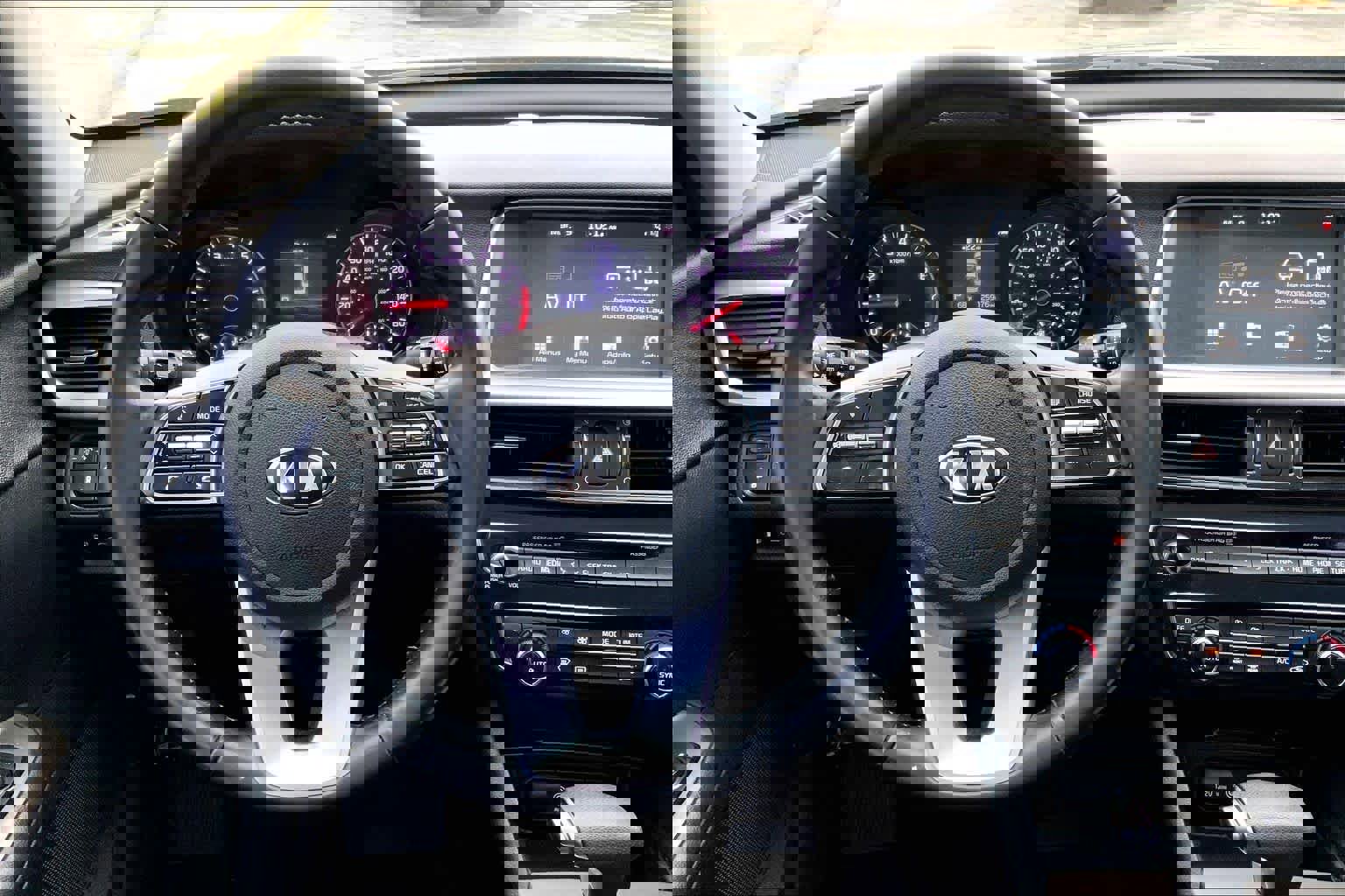 Used 2019 Kia Optima S w/ S Panoramic Sunroof Package image 6