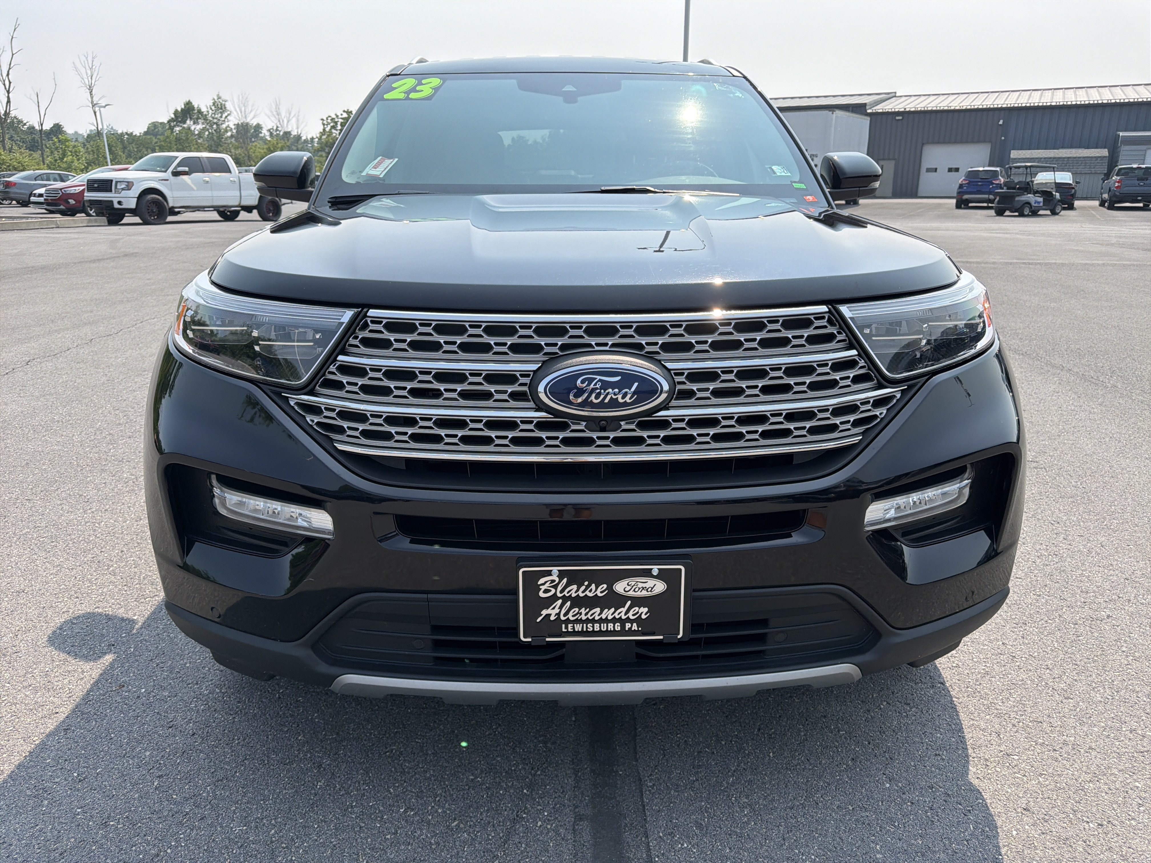 Certified 2023 Ford Explorer Limited w/ Equipment Group 301A AWD/4WD image 10