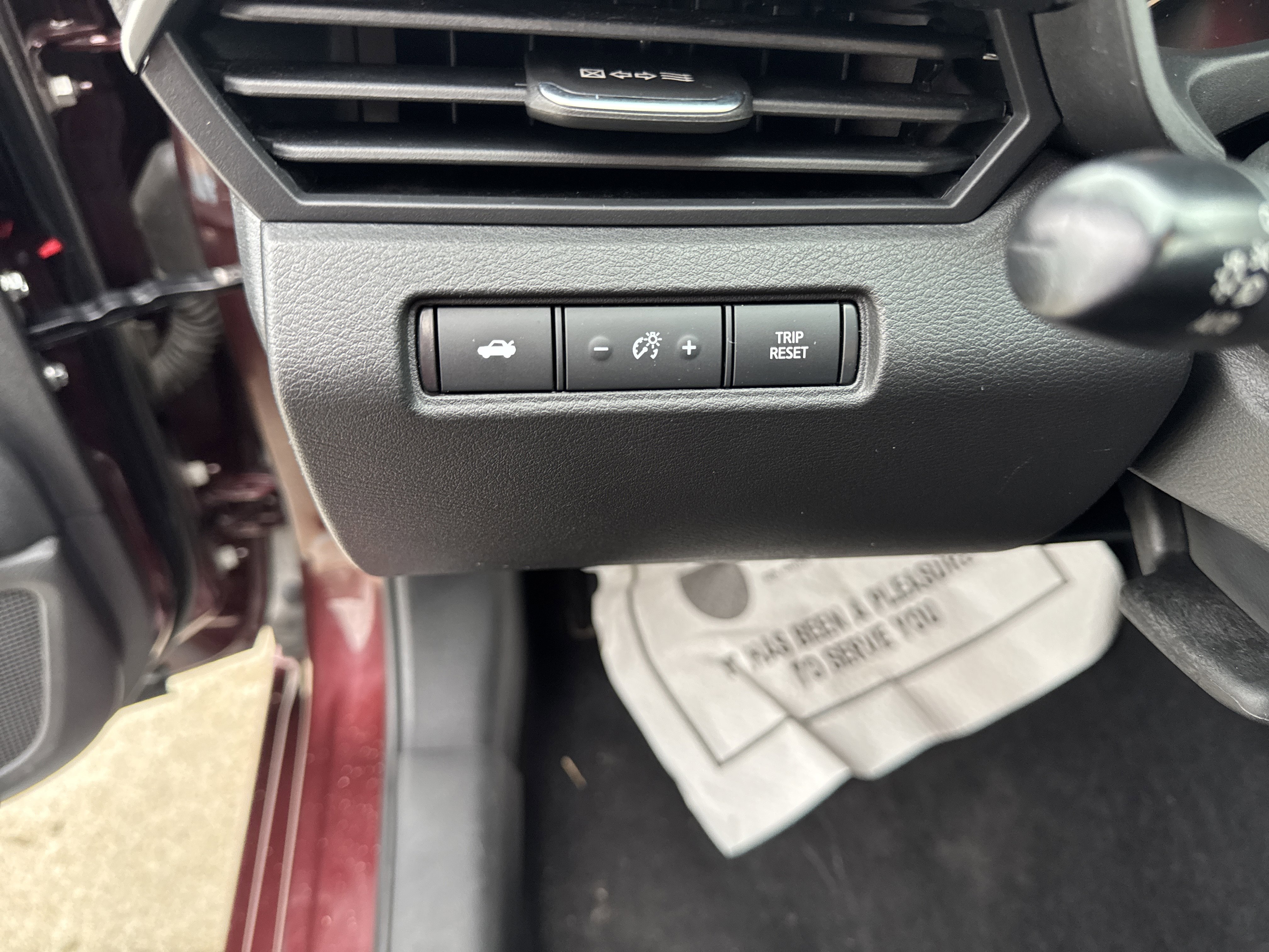 Used 2024 Nissan Altima 2.5 SV image 11