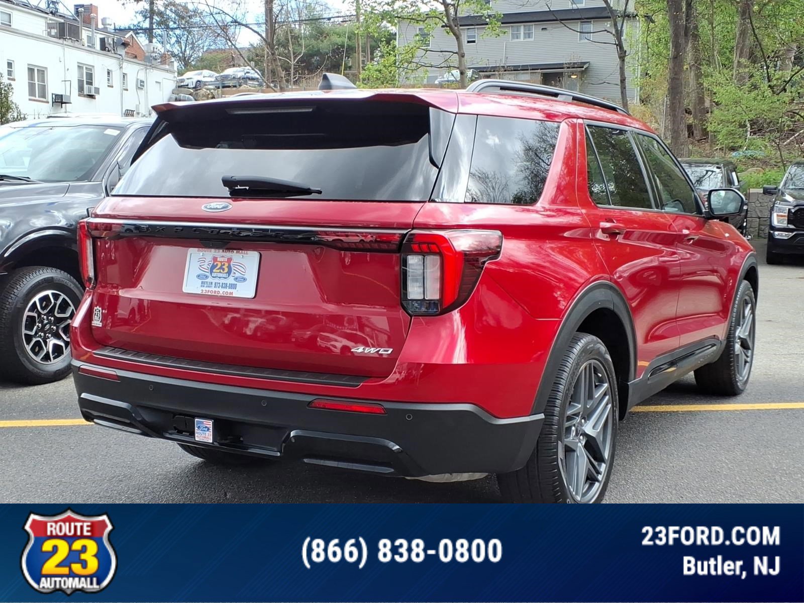 Certified 2025 Ford Explorer ST-Line w/ Premium Package AWD/4WD image 4
